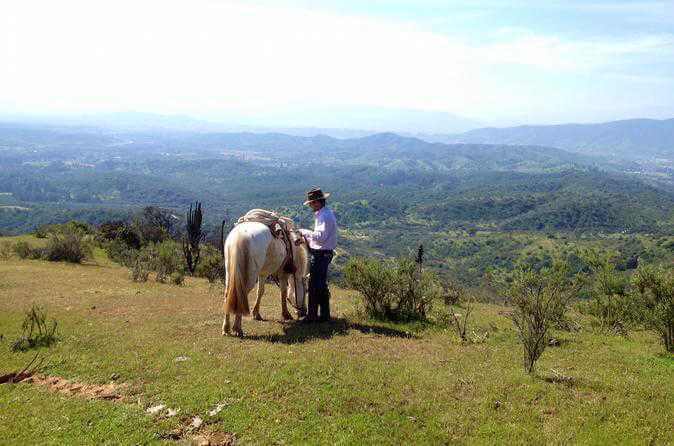 visita san miguel de allende y pasa por el rancho xotolar