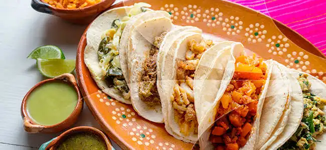  COMIDA TIPICA EN CUERNAVACA TACO ACORAZADO