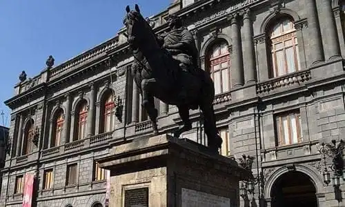 DISFRUTA LA COMIDA DE LA CDMX