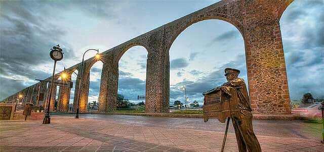Boletos de Autobús a Querétaro Acueducto